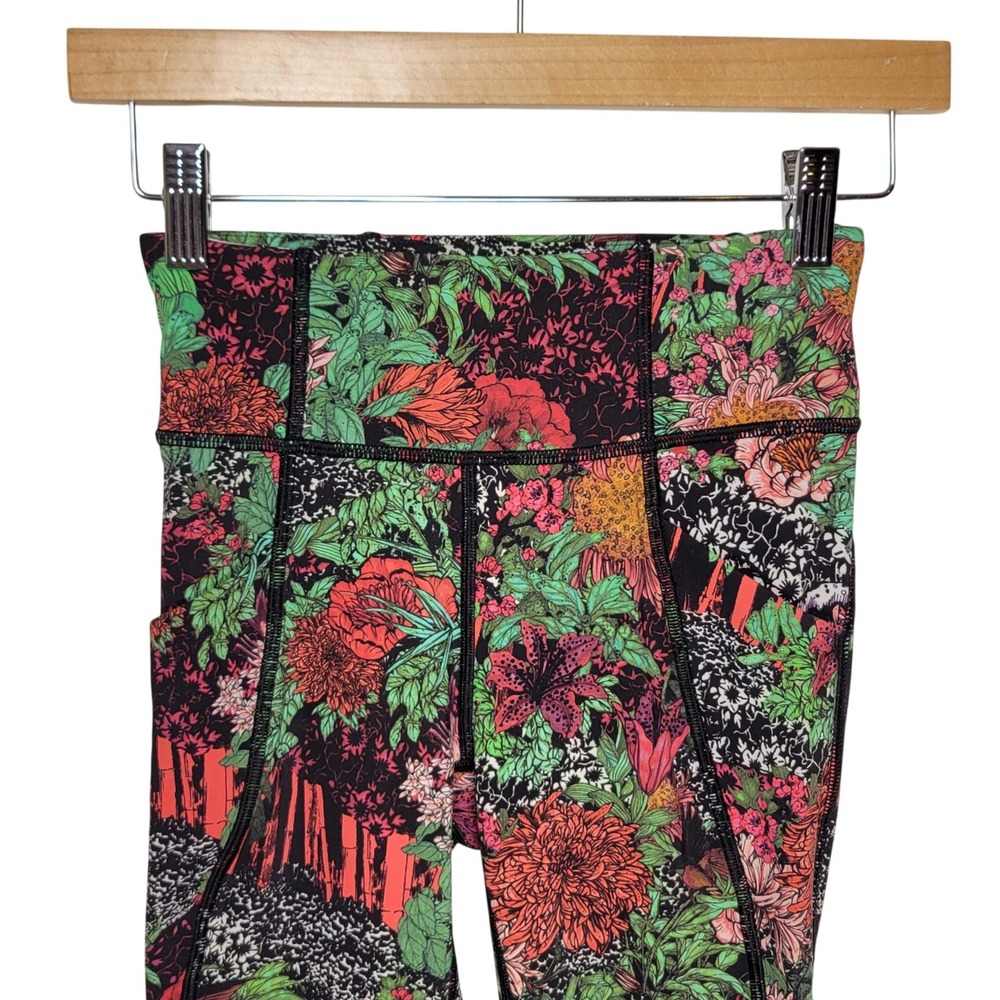 Lululemon Time to Sweat Crop Leggings 2 Floral Zen Garden Cottagecore Summer - Picture 4 of 9